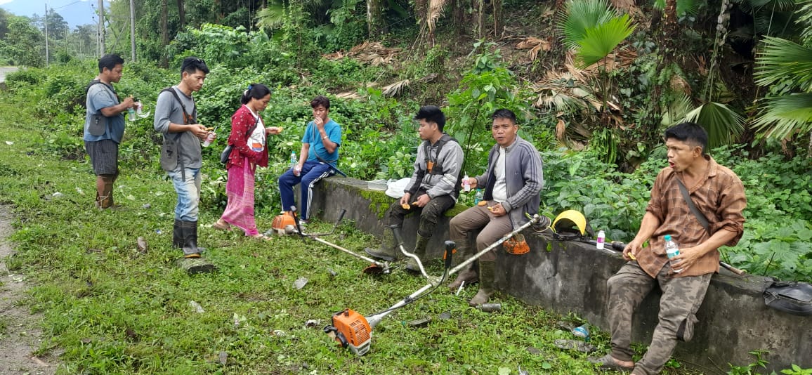 Roadside maintenance activity